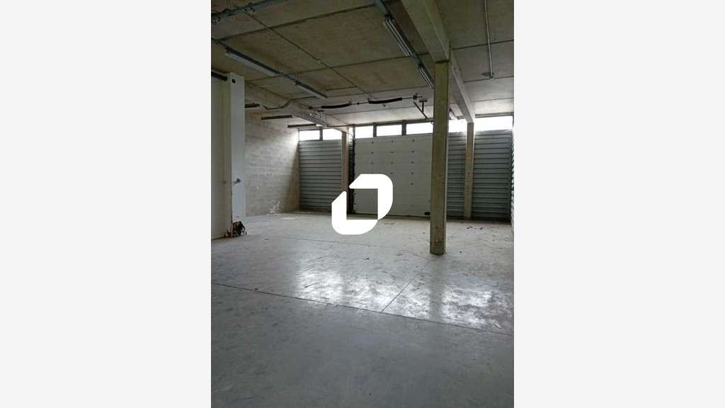 A louer Local d'activité 293m² Croissy beaubourg