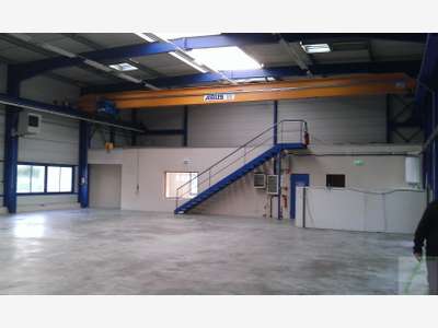 Location local activités 600m² empl strat Crolles