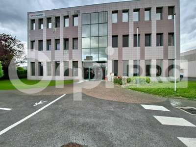 bureaux 290m² divisibles à louer à Crouy 02