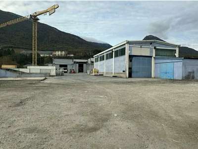 Location Locaux d'activités - Entrepôts à Cruet