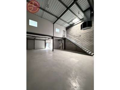 Location Locaux d'activités - Entrepôts à Cugnaux