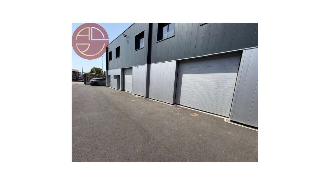 Location entrepôt neuf de 426m² à Cugnaux