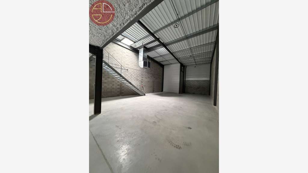 Location entrepôt neuf de 739m² à Cugnaux