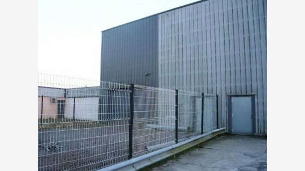 Local d'activité de 195m² à louer à Damigny (61)