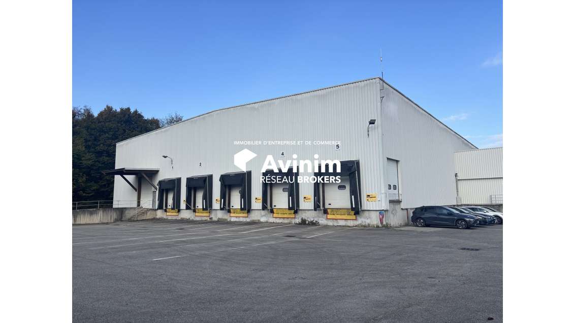 LOCATION ENTREPOTS 1000 A 3000 M2