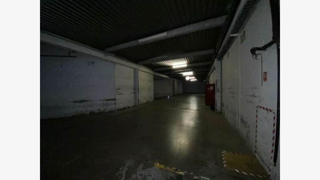 Local d'activité de 3000m² à louer à Danjoutin