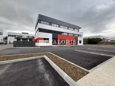 A louer locaux mixtes 200m² Dardilly Techlid A6