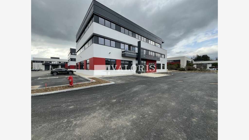 A louer locaux mixtes 200m² Dardilly Techlid A6
