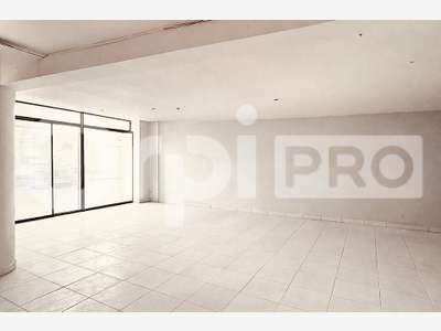 A louer local pro 170m² quartier très passant Dax