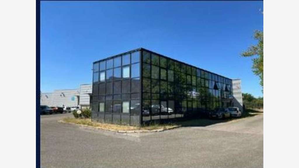 Local d'activité à louer à Décines-Charpieu