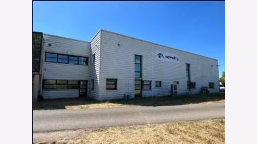 Local d'activité à louer à Décines-Charpieu