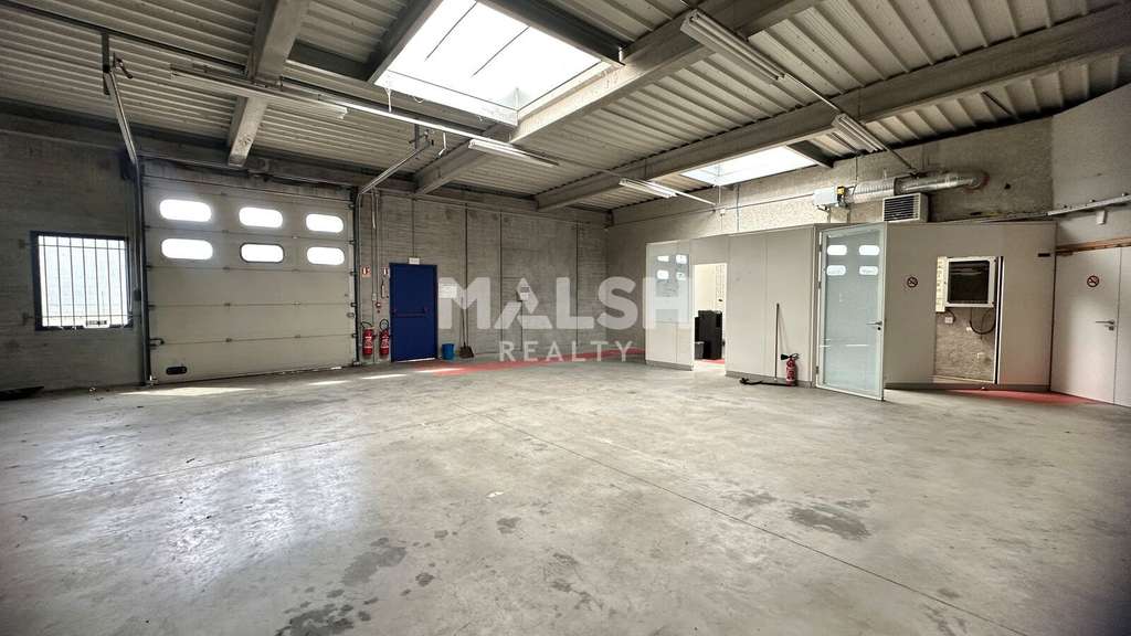Bâtiment mixte indépendant Activités &amp; Bureaux