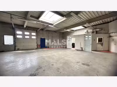 Bâtiment mixte indépendant Activités &amp; Bureaux