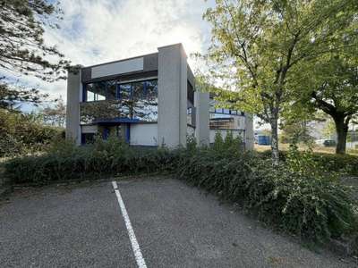 DÉCINES-CHARPIEU - MIXTE ACTIVITES-BUREAUX à louer
