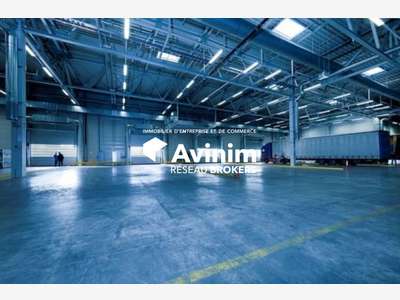 Local d'activité 332m² à louer à Deuil-la-Barre