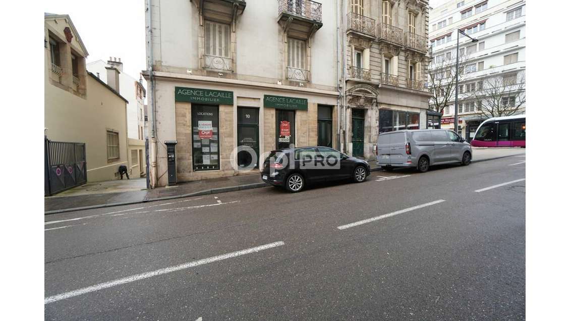 A louer local mixte 80m² à Dijon centre Gare
