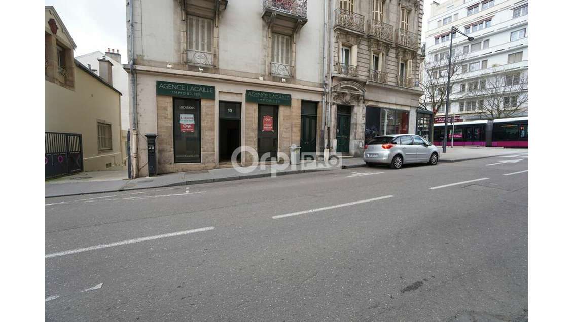 A louer local mixte 80m² à Dijon centre Gare