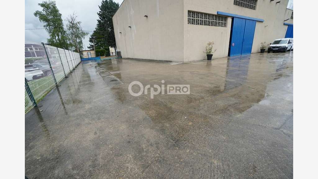 Loue local d'activité de 430m² secteur Dijon Sud