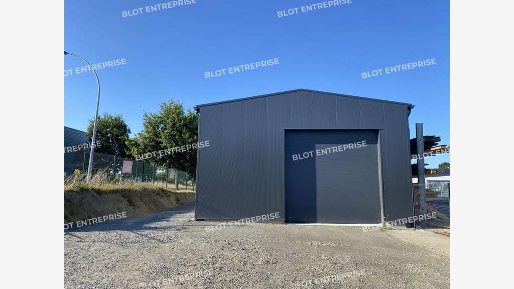 A louer local d'activités de 214m² en ZA à Dinard