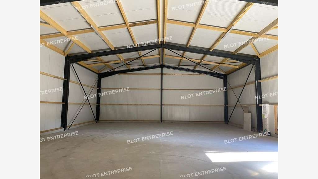 A louer local d'activités de 226m² en ZA de Dinard
