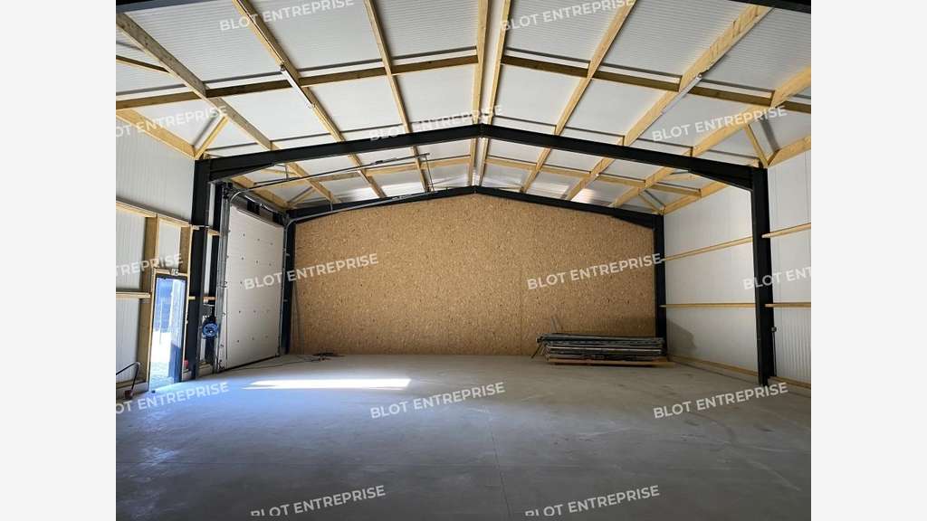 A louer local d'activités de 226m² en ZA de Dinard