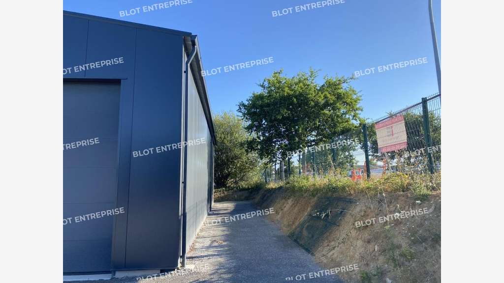 A louer local d'activités 227m² ZA Dinard