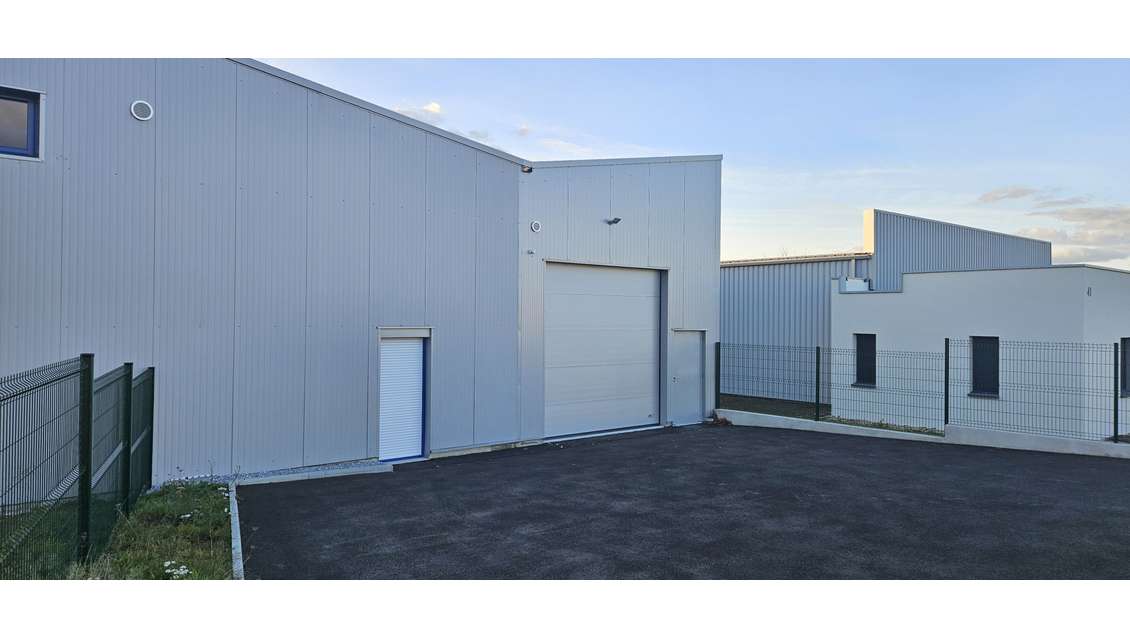 Loue local d'activité 165m² à La Divatte-sur-Loire