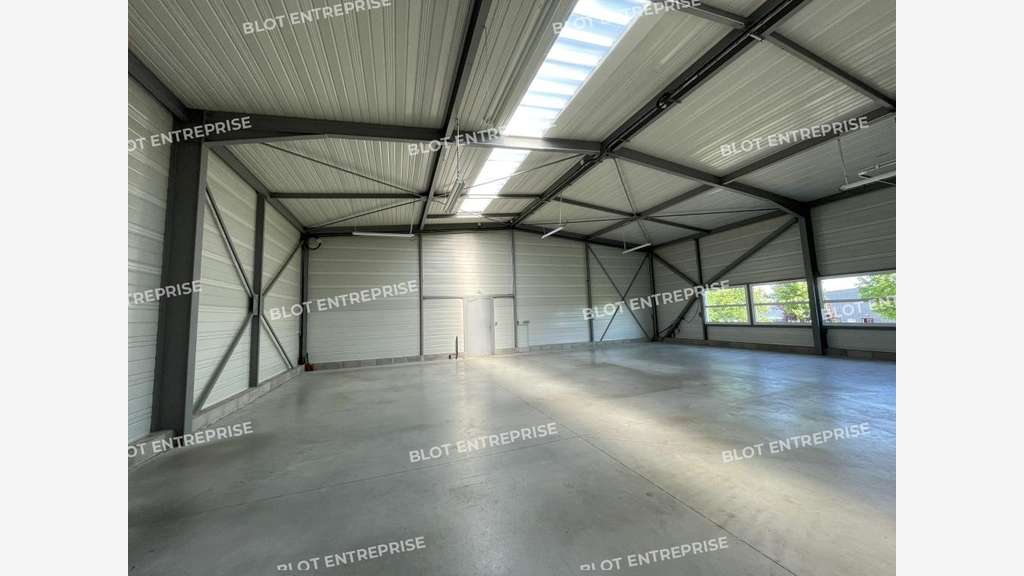 A louer local d'activités 250m² Divatte-sur-Loire