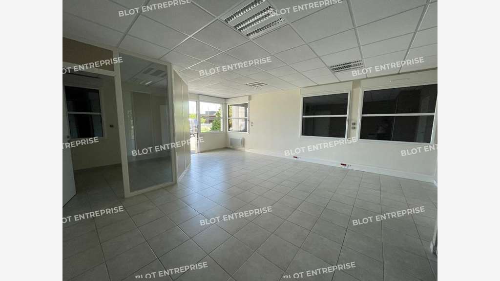 A louer local d'activités 250m² Divatte-sur-Loire