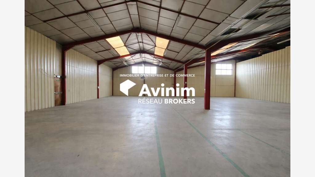 A louer local d'activité mixte sur 3000m² à Domène
