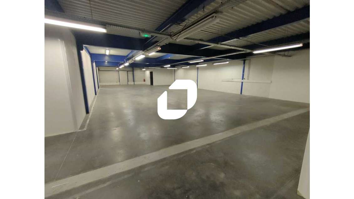 A louer Local d'activité 444m² Domont