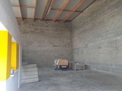 A louer entrepôt 124m² Dompierre-Sur-Mer accès N11