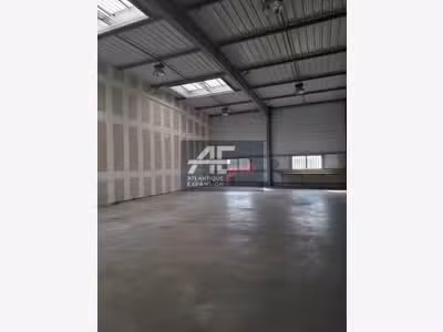A louer local d'activité entrepôt 372m² à Donges