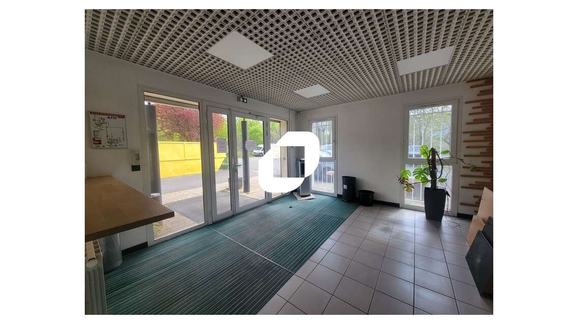 A louer Local d'activité 890m² Draveil