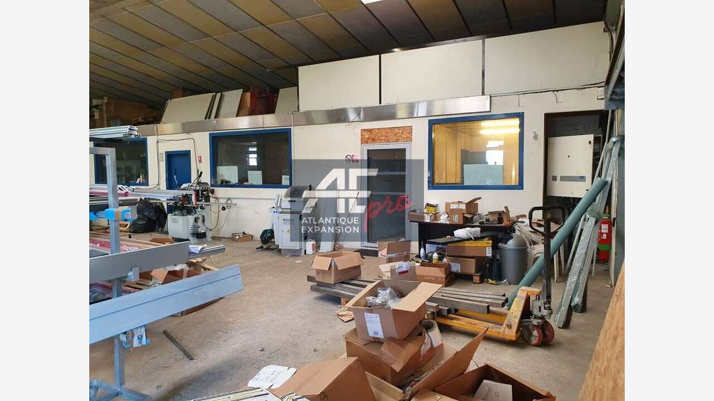 A louer local d'activité 743m² à Drefféac