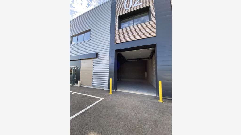 À louer – Local d'activités de 232 à 531 m² à Drou