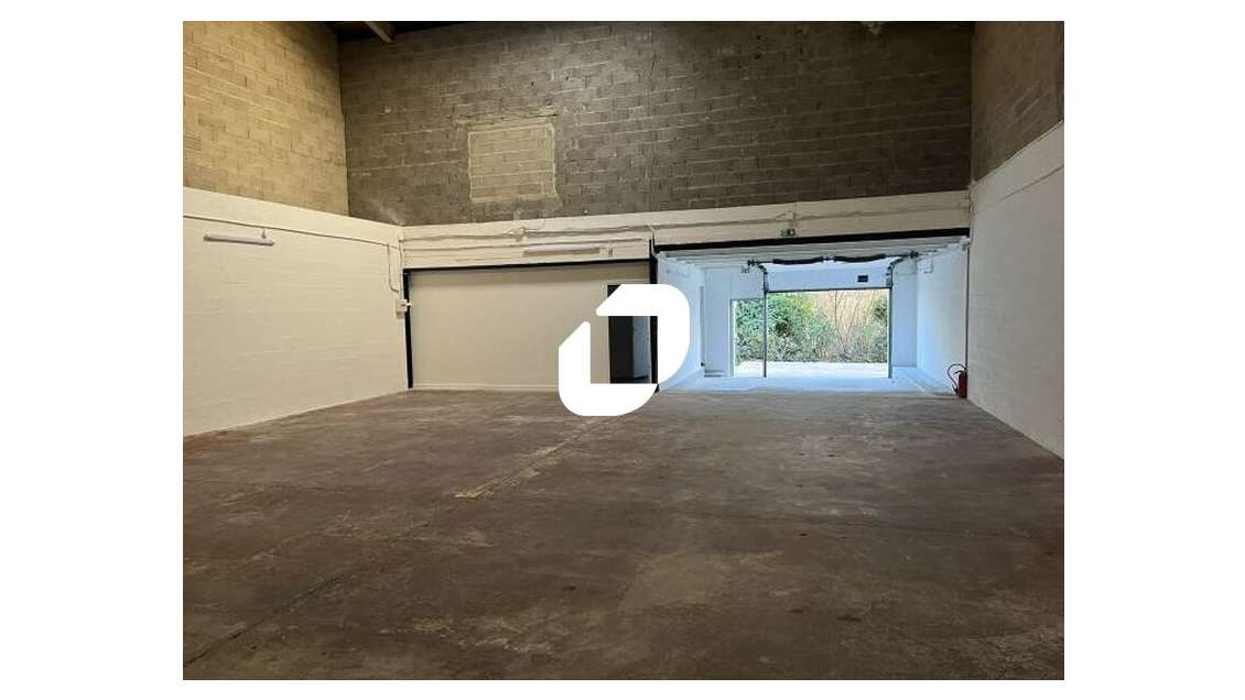 A louer Local d'activité 209m² Eaubonne
