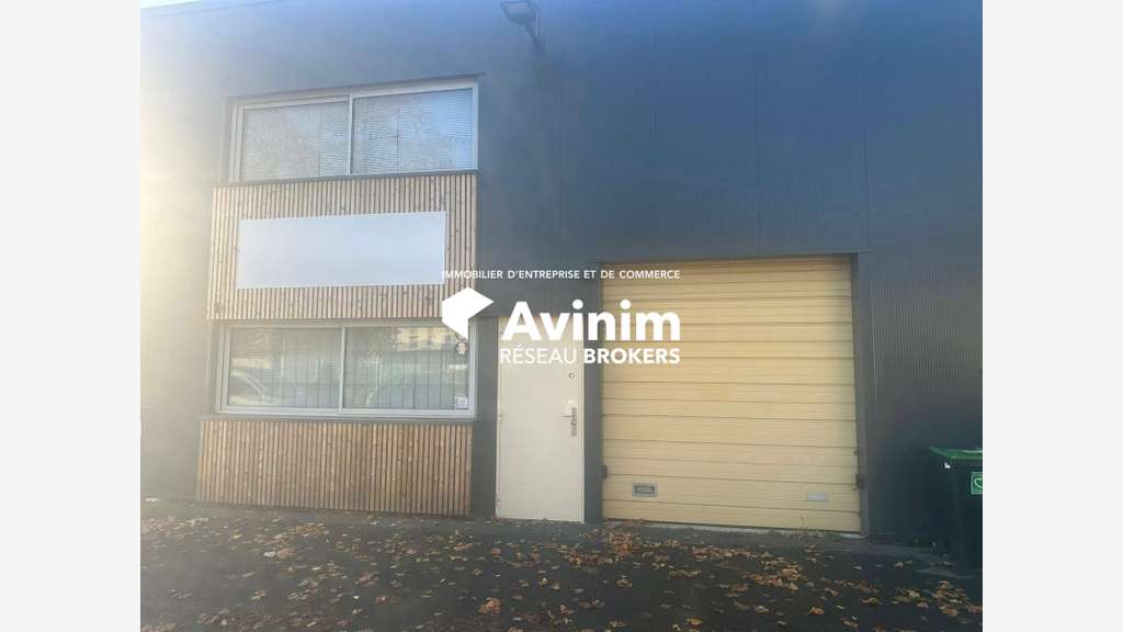 A louer local d'activité de 128m² en zi à Eaubonne