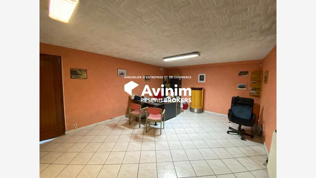 Local d’activité 178m² HSP 4 m à Échirolles