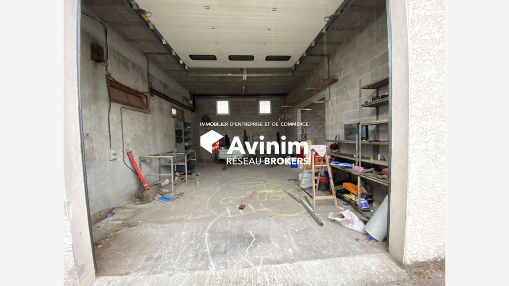 Local d’activité 178m² HSP 4 m à Échirolles