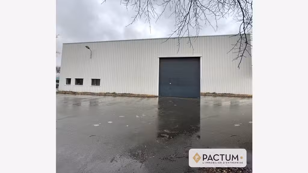 Écouflant - Local d'activité indépendant 600 m² su