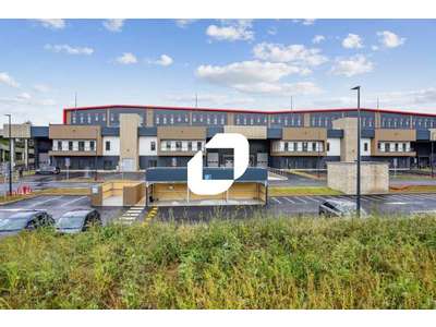 Location Locaux d'activités - Entrepôts à Élancourt