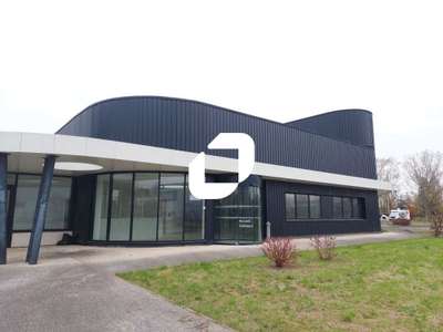 Location Locaux d'activités - Entrepôts à Élancourt