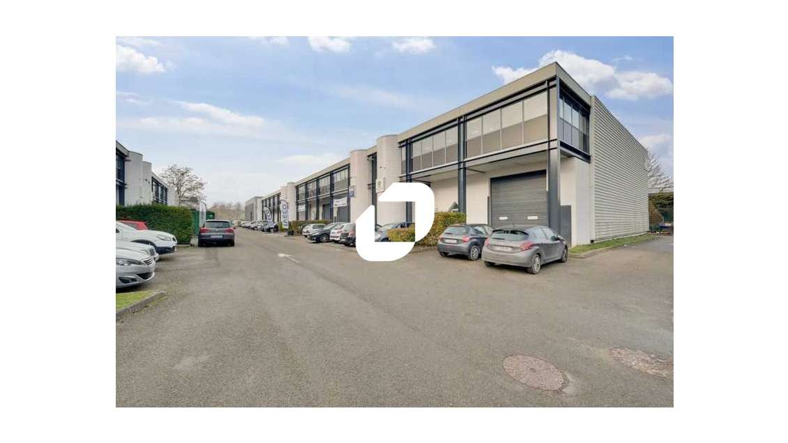 A louer Local d'activité 764m² Elancourt