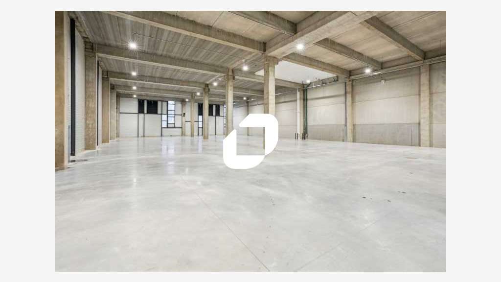 A louer Local d'activité 1077m² Elancourt