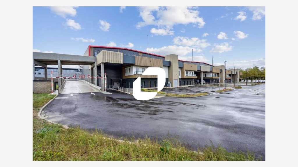 A louer Local d'activité 542m² Elancourt