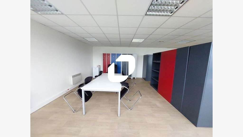 A louer Local d'activité 534m² Elancourt
