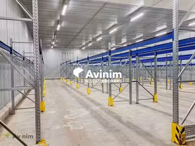 A louer locaux de stockage de 478m² en ZI Eloyes