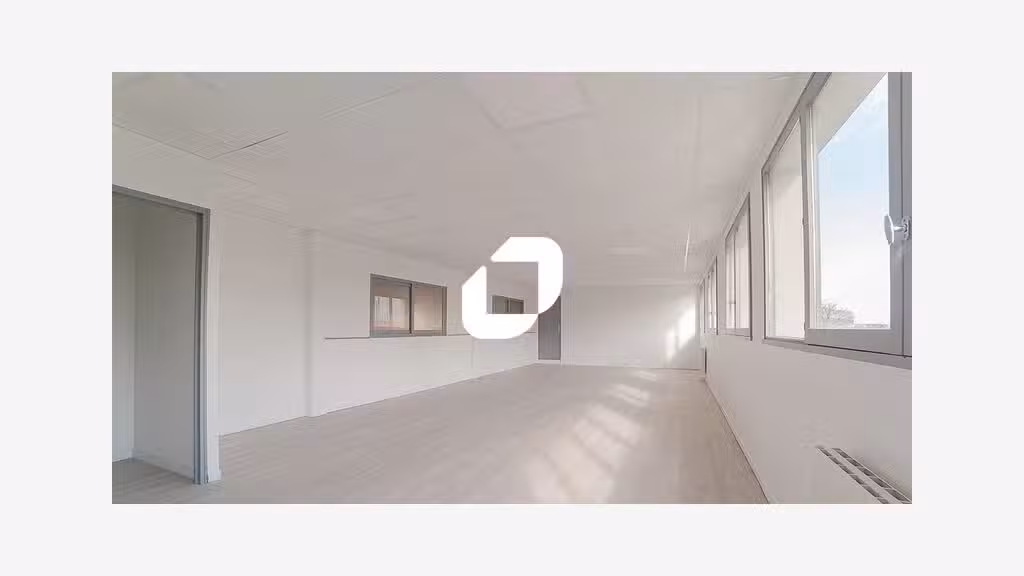 A louer Local d'activité 925m² Emerainville