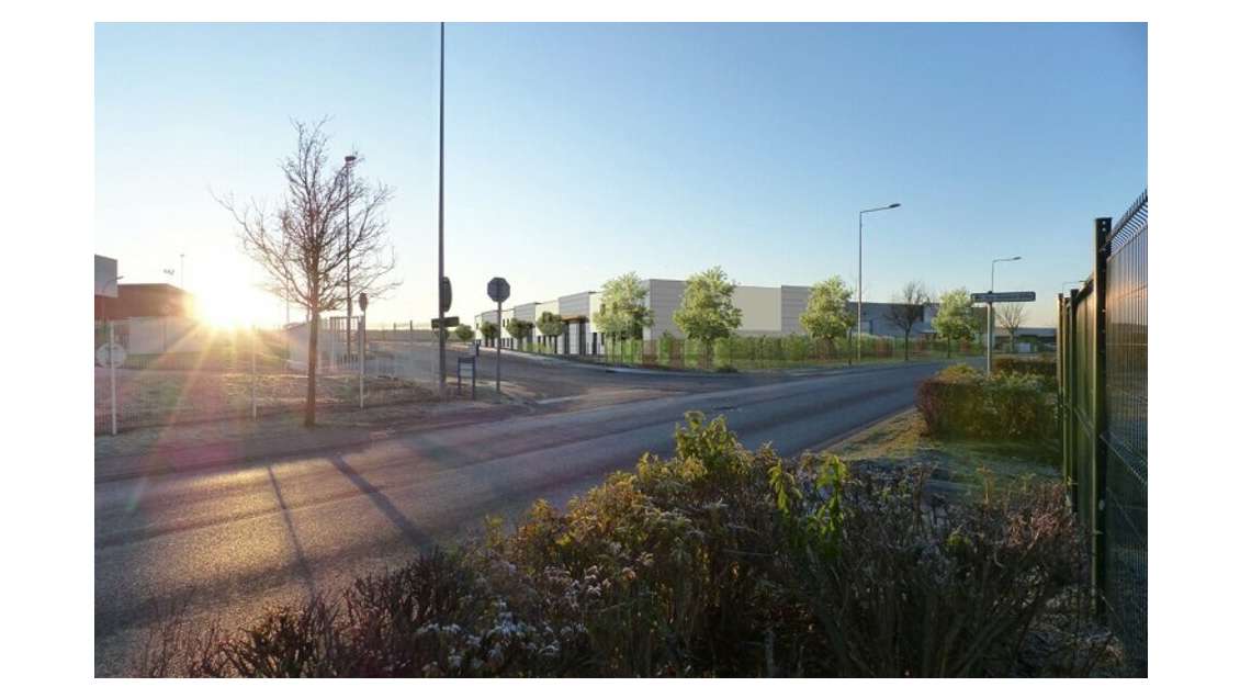 Local d'activité de 2645m² à louer en ZA à Ennery
